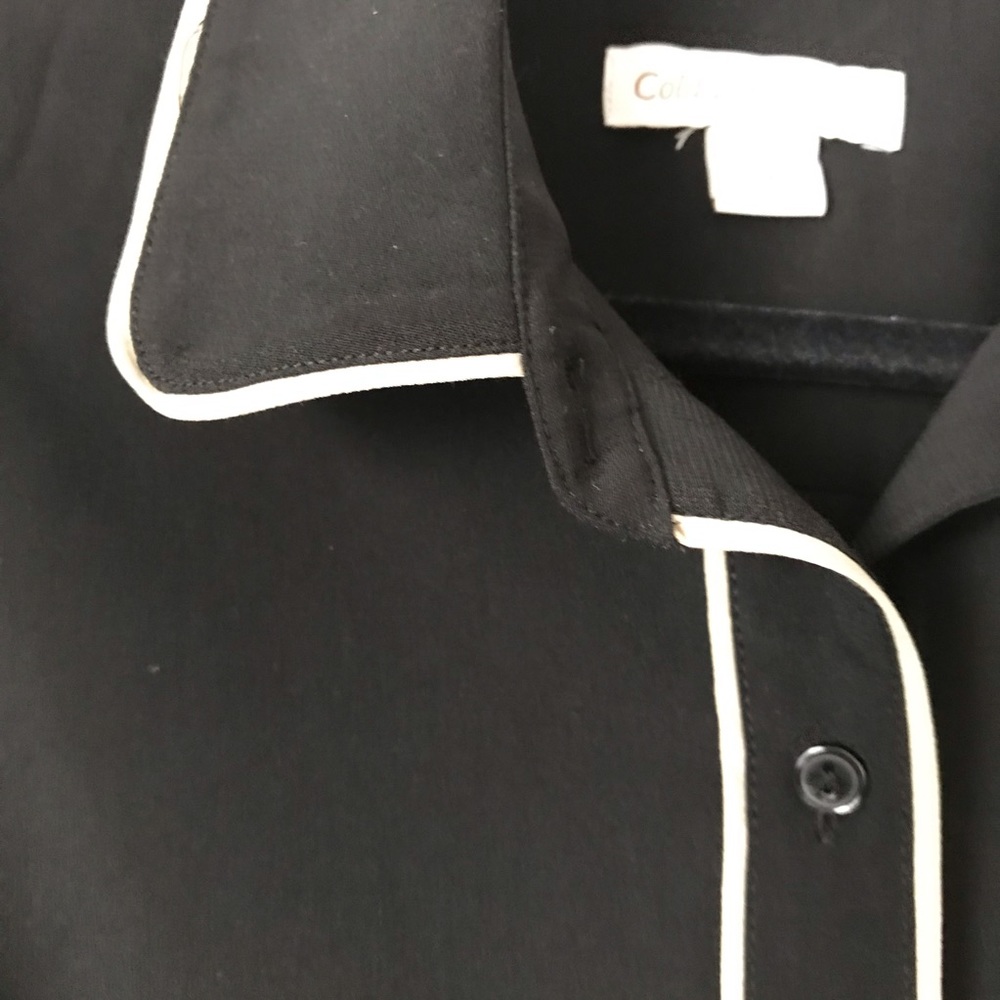 Black button down blouse with collar - Picture 6 of 6